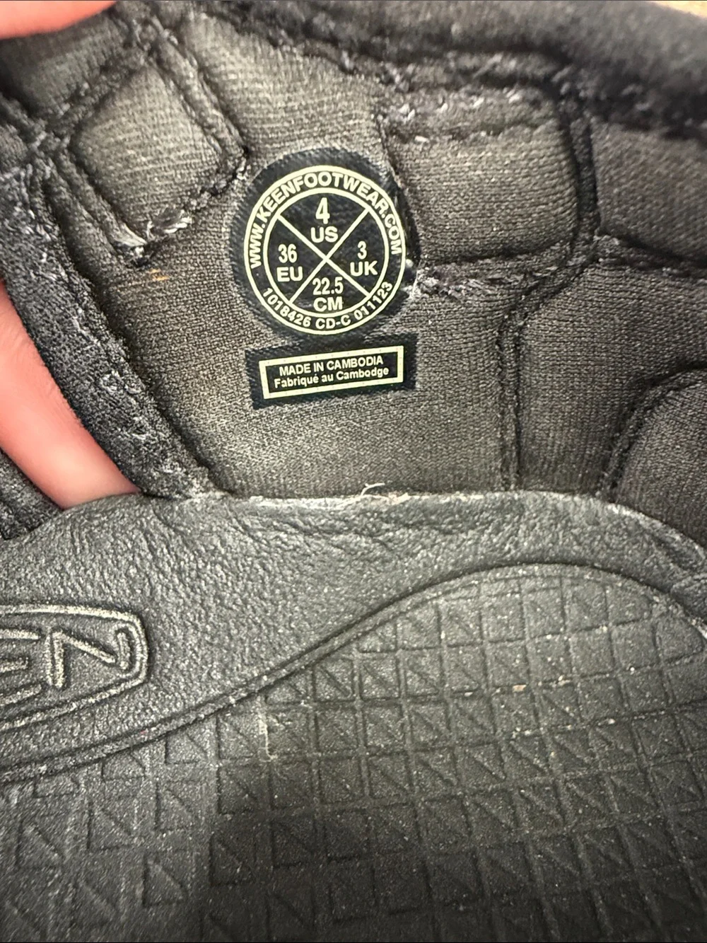 Keen Sandals Kids Youth 4 Gray Black Sport Fisherman Water Shoes Closed Toe Wash